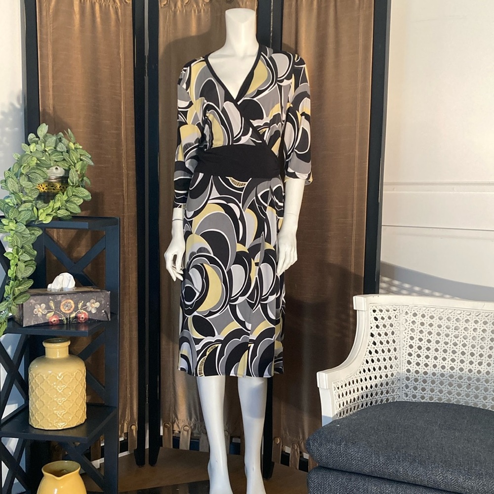 Elegant Black and Yellow Wrap-Around Dress